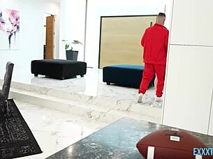 Mira Monroe Fucked By Brad Newman 😍