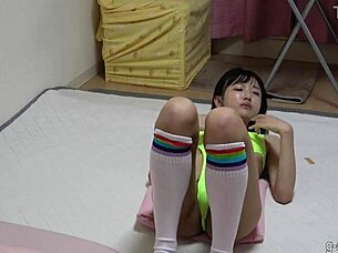 Petite Japanese girls in extremely high-cut leotards during their workout on webcam