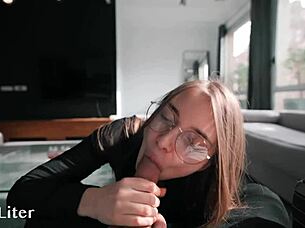 Sugar baby traži kurac.