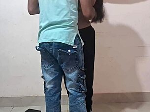 Sex master fucks indian bhabhi in spooning and riding