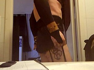 Tex Willer Spreads For Huge Cock In Lingerie And Heels.