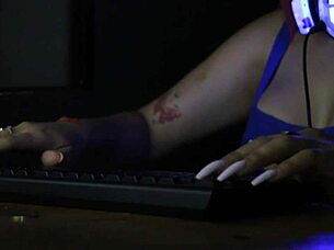 Community Manager Alice Relaxes With ASMR Sounds