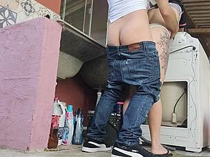 Housewife seduces technician while husband’s away