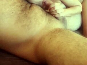 novinha gostosa mamando a piroca e piscando a bucetinha