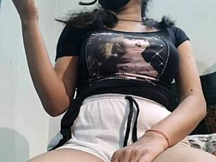 Watch Indian Girl's Live Sexy Show