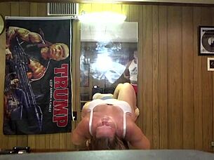 Redhead MILF gets accidental creampie during sex