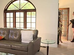 A blonde shares her recent lesbian experience with therapist