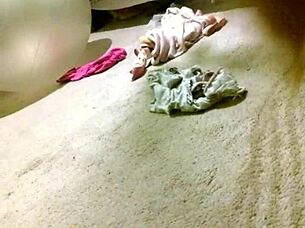 hey, that fat lesbian is getting fingered and cumming hard