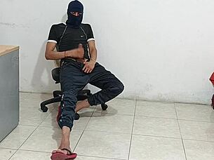 My stepsister wants to fuck and I gave my big cock to her