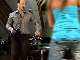 Fucking Blonde Beauty Mom