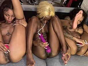 Who Will Squirt First in This Wet Pussy Squirting Challenge