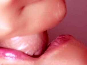 JAPANESE STEPSISTER GIVES UNCENSORED BLOWJOB to BIG COCK