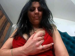 i demand you fuck my pussy, im your hot brunette milfycalla - prewiev
