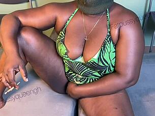 Nigerian Big Booty Fucks Thick African Cock Till Squirt