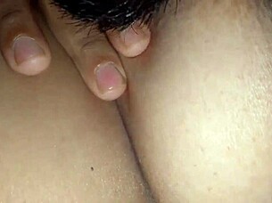 Деси индианка трахается в номере отеля.