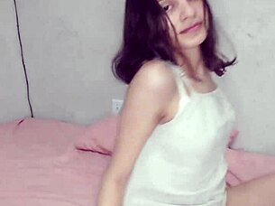 O Que Diabos É Isso Alice Lima E Seu Primeiro Pau Gigante