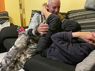 Real couple's passionate home sex is so horny!