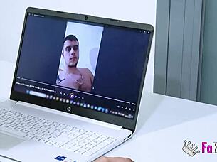 We make a fan happy, the latina ass valen pink fucks her follower.