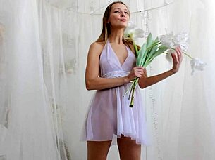 Behind the scenes with the nude bride