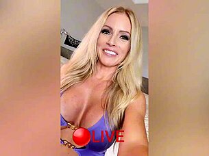 Pov your TikTok crush sucks your cock