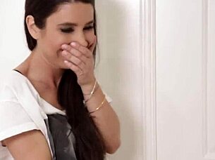 i seduce my squirting bff