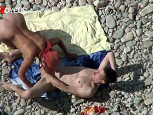 Beach voyeur catches busty cougar milf fucked by young guy!