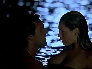 Kelly Brook nude on the beach!