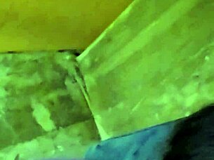 Bbw Masturbating with Dildo for First Time