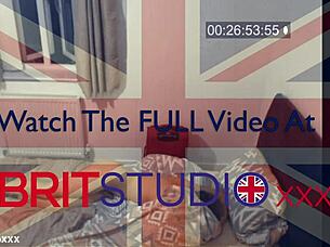 British 18-Year-Old In Cosplay Fucks Boyfriend And Gets Creampied