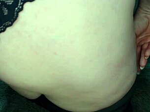 Milf Masturbates Pussy With Dirty Panties