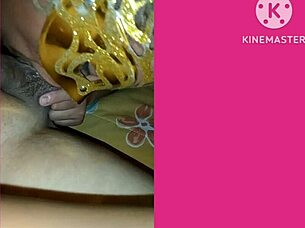 i gave that sexy milf a blowjob and she was so golosa lol