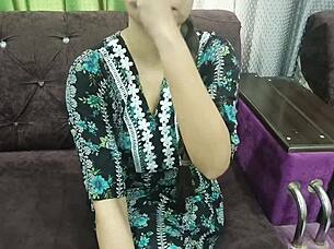 stepsister discovers thrill of first cock while eating it