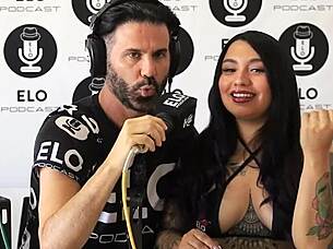 Does Kote pass the spicy room casting?