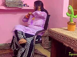 INDIAN BITCH FEELS BRUTAL FUCK AT WORK