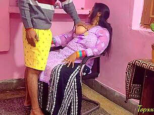 INDIAN BITCH FEELS BRUTAL FUCK AT WORK