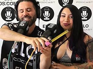 Does Kote pass the spicy room casting?