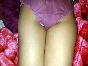 Indian Bhabi's Pussy in Full Silk Picture