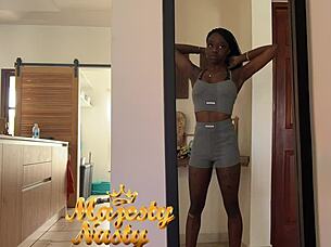 Get ready with me in Aruba.