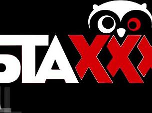 i'm phoenix marie, busty blonde pornstar showin off my blowjob and fuckin skillz with big tits