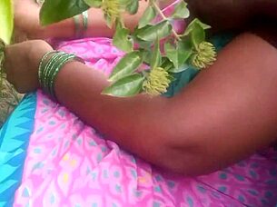 Indian Aunty With Big Boobs Fucks Husband In Dorm While Roommate Watches