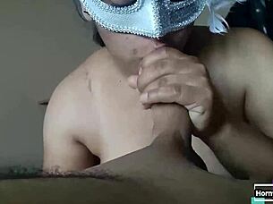 mi amiga le encanta mi semen y me chupa la verga todos los dias