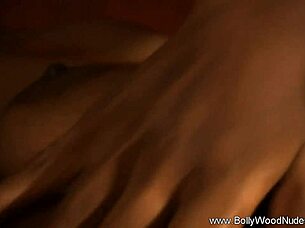 bathing with this bollywood beauty is so erotic! 💃🛁