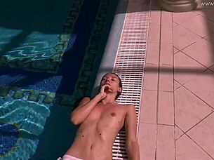 Irina Russaka shows petite body underwater solo