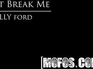 In this HIDDEN sex tape, Audrina Grace gets PATROLLED by pervs