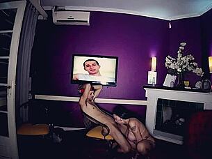 sucking that big southern milf's monster cock while playing with her ass 😘