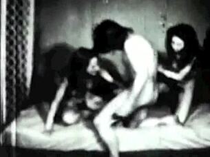 빈티지 에로틱 고백 발표