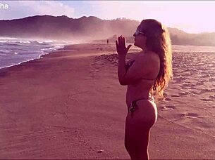 cenas fantasticas da praia de naturismo mais linda do brasil african tits outdoor nudist ass teen cute public natural tits