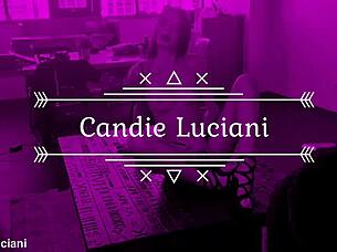 What's hot in gaming with cute teens in cosplay?