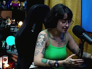 Would you suck martina oliveira's tits in this naked video?