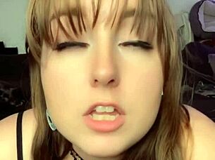 You know you wanna taste my wet pussy while I ride 😏